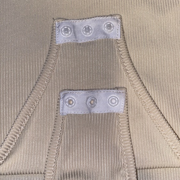 Mock Neck Bodysuit Beige with Snaps Size Large - Picture 2 of 4